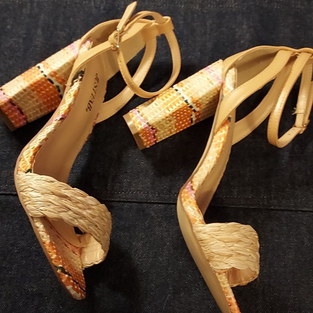 Beige straw sandals peach blue woven straw strappy sandals size 7